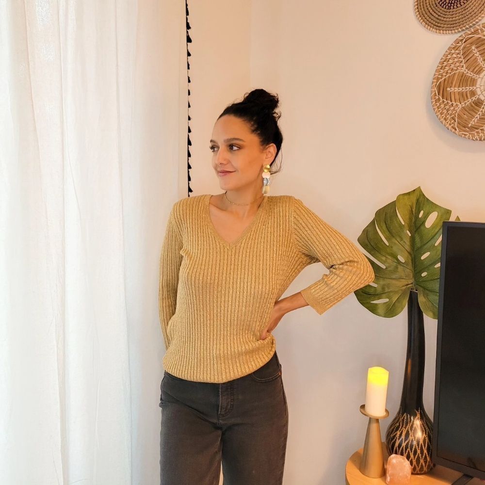 Ralph Lauren women's Gold shimmer V Neck Long sleeve New Year Sweater Medium